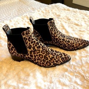 Dolce Vita bootie, pull on Chelsea style